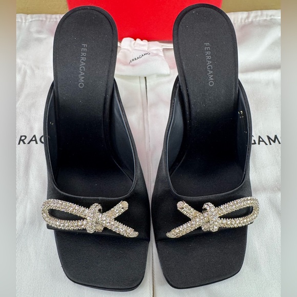 FERAGAMO Amy X5 Mules - Picture 2 of 9